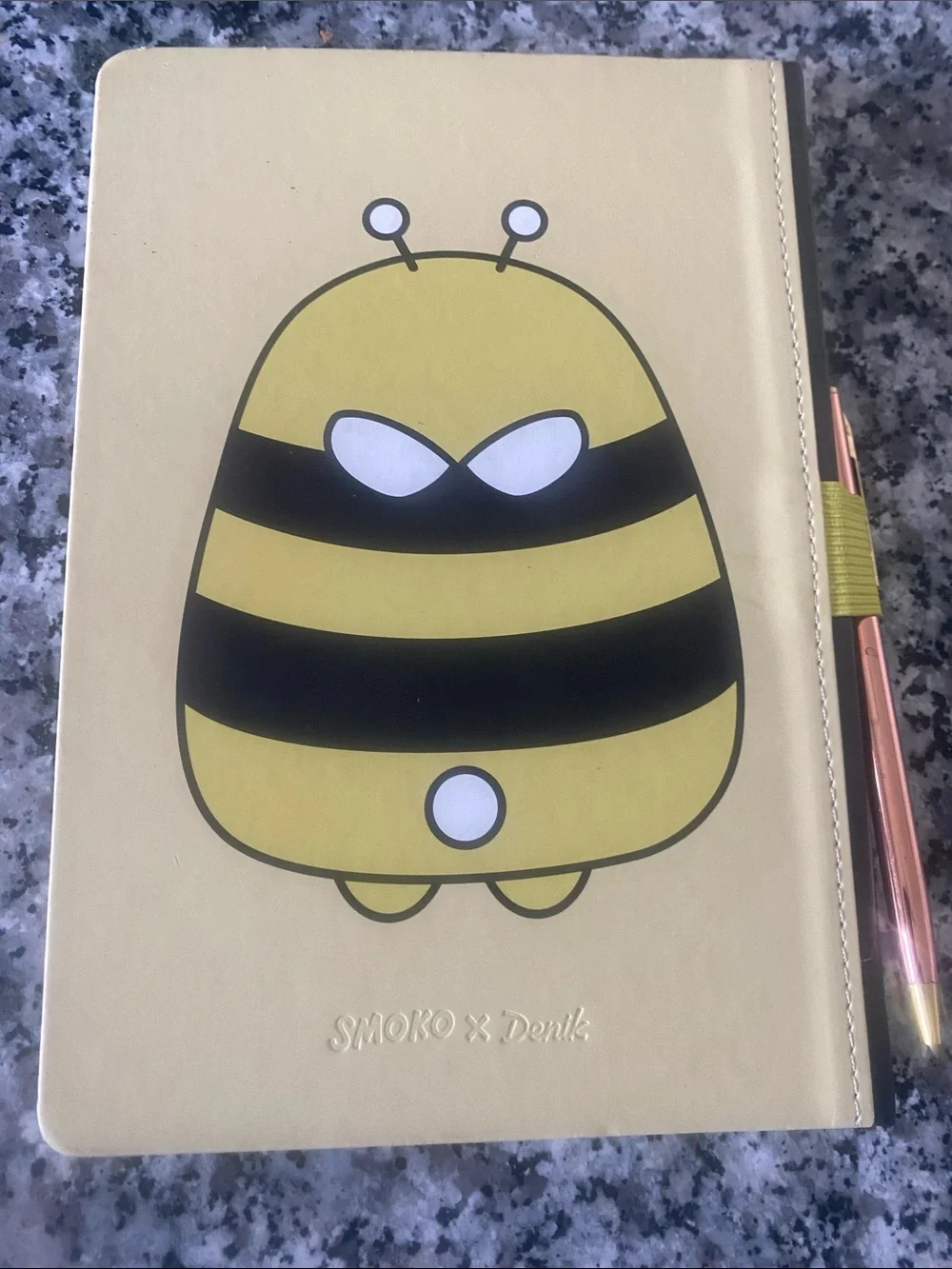 NWOT SMOKO hardcover Bumblebee Plush Patch Notebook with Pen